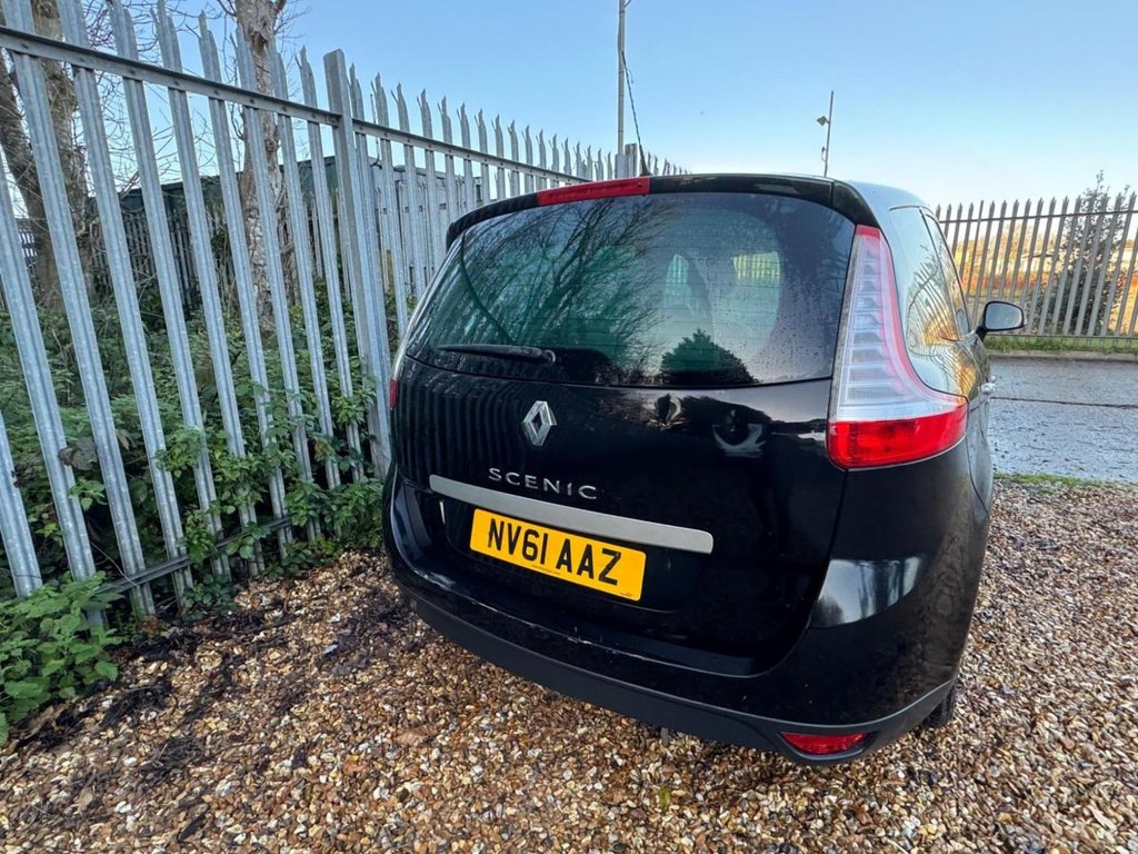 Used Renault Grand Scenic 2011 for sale - 77378685: Photo 12