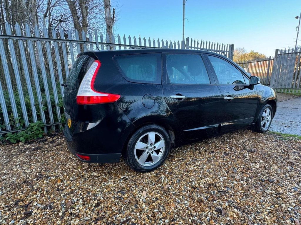 Used Renault Grand Scenic 2011 for sale - 77378685: Photo 15