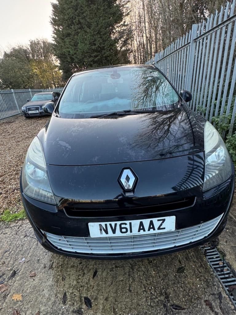 Used Renault Grand Scenic 2011 for sale - 77378685: Photo 4