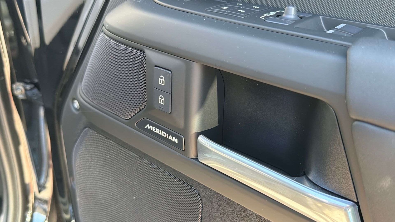 Used Land Rover Defender 2025 for sale - 78161246: Photo 24