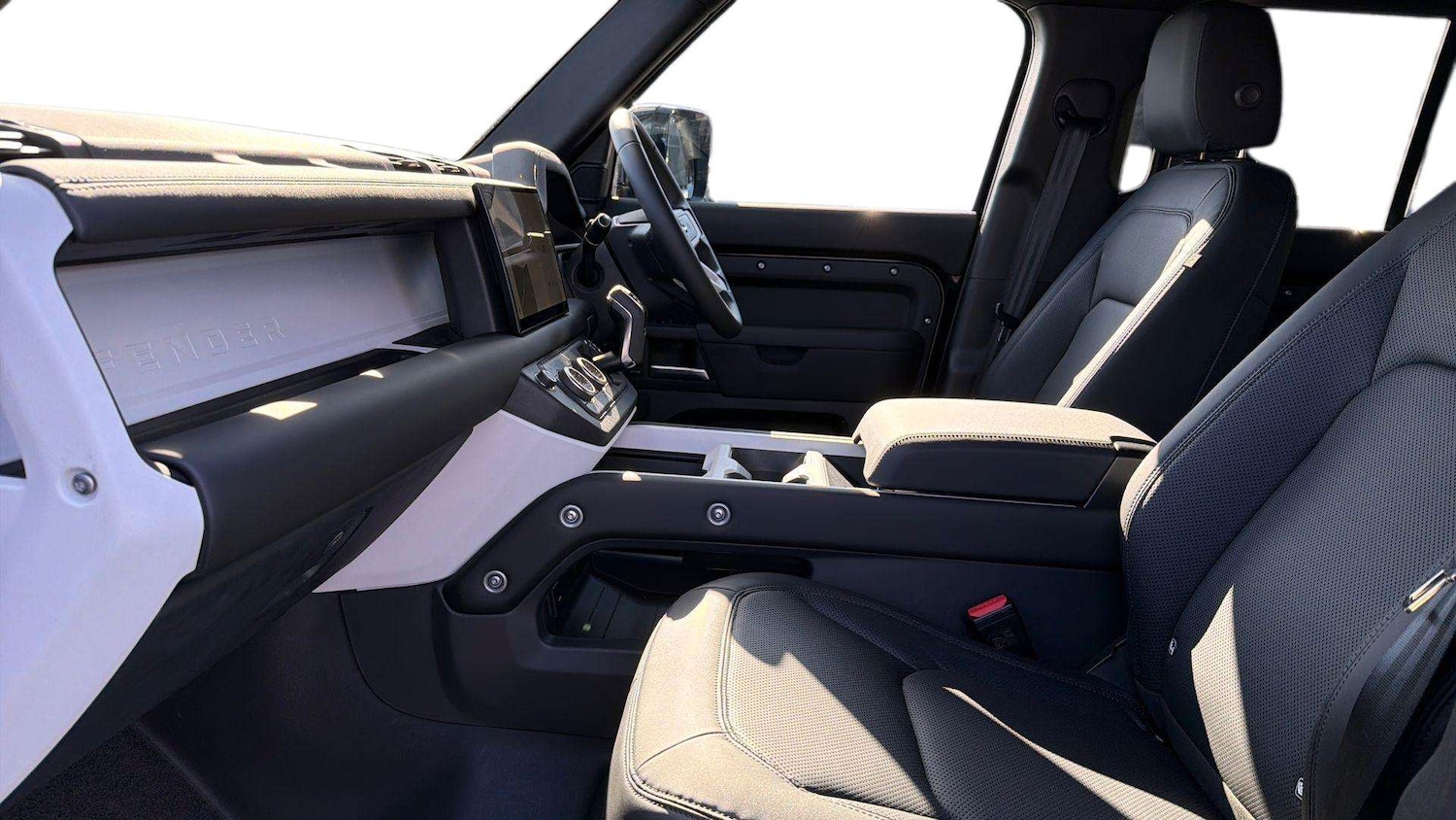 Used Land Rover Defender 2025 for sale - 78161246: Photo 3