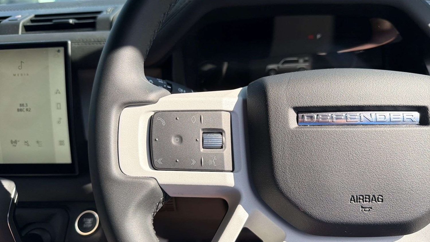 Used Land Rover Defender 2025 for sale - 78161246: Photo 32