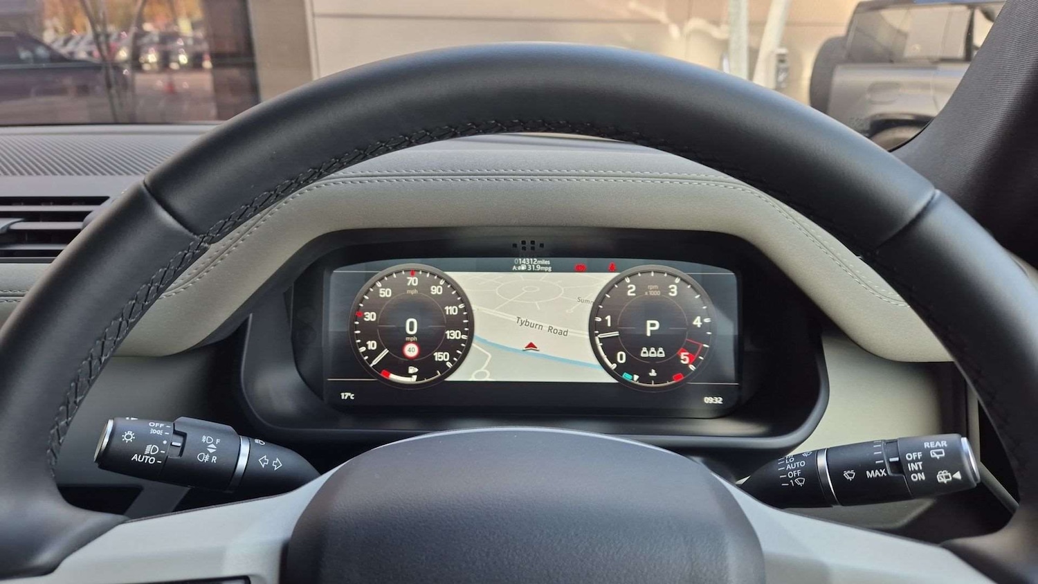 Used Land Rover Defender 2023 for sale - 76459833: Photo 16