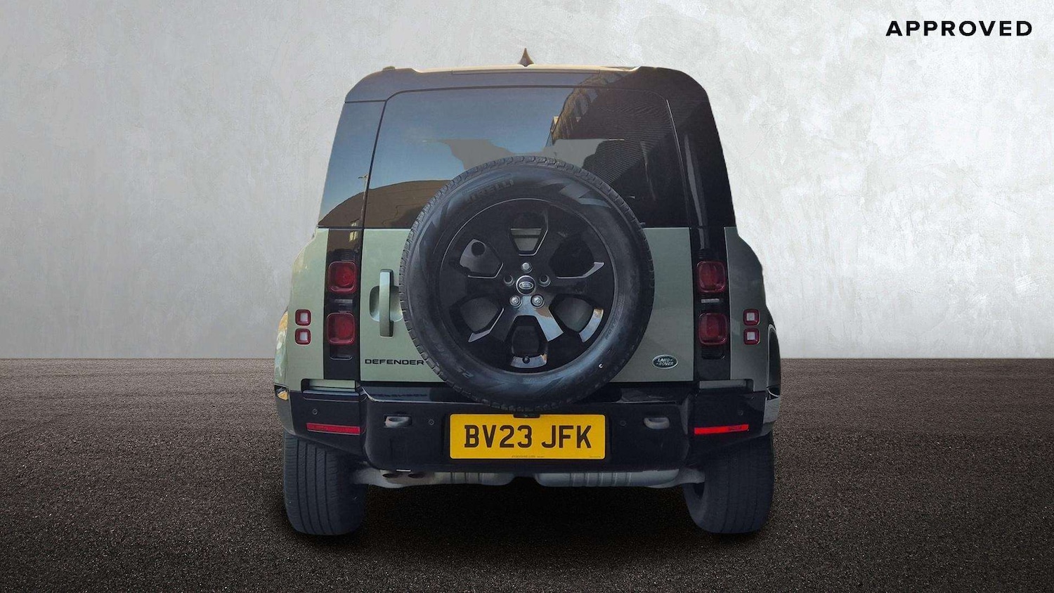 Used Land Rover Defender 2023 for sale - 76459833: Photo 6