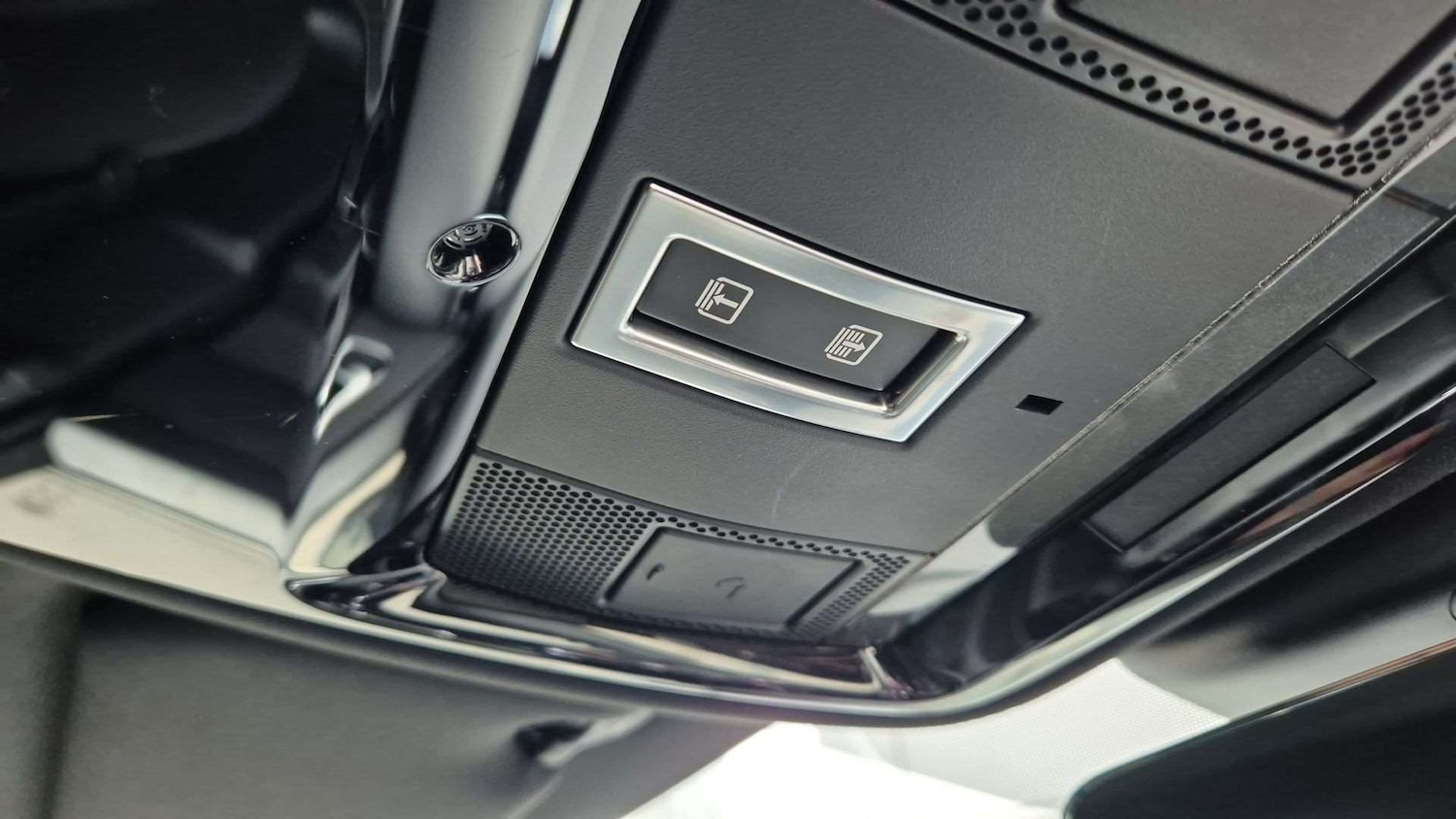 Used Land Rover Range Rover Velar 2020 for sale - 76459830: Photo 32