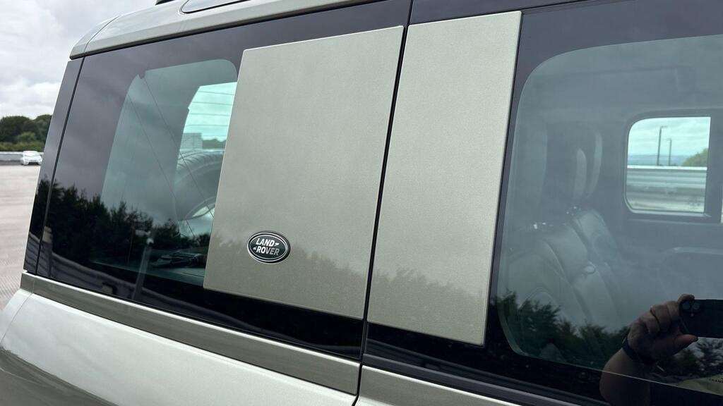 Used Land Rover Defender 2023 for sale - 76459890: Photo 24