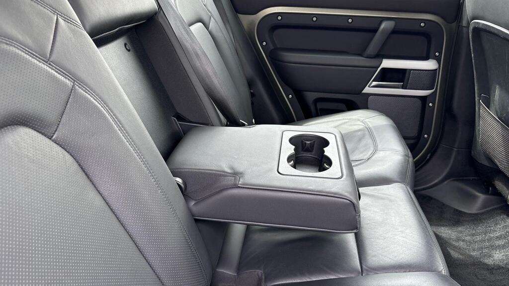 Used Land Rover Defender 2023 for sale - 76459890: Photo 35