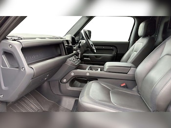 Used Land Rover Defender 2023 for sale - 78604387: Photo