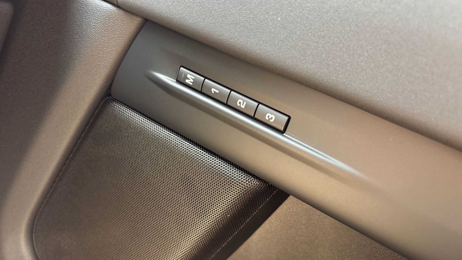 Used Land Rover Range Rover Evoque 2025 for sale - 76460477: Photo 25