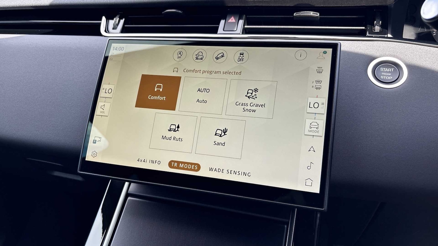 Used Land Rover Range Rover Evoque 2025 for sale - 76460477: Photo 32