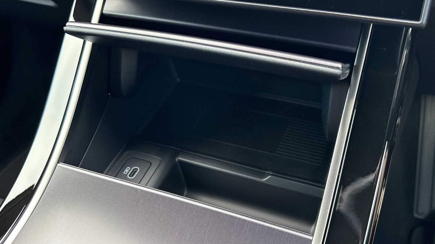 Used Land Rover Range Rover Evoque 2025 for sale - 76460477: Photo 33