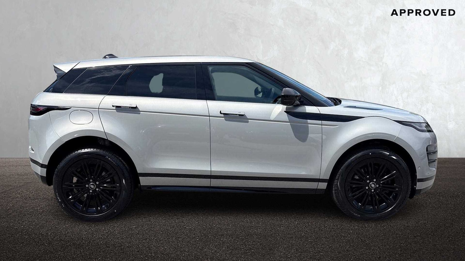 Used Land Rover Range Rover Evoque 2025 for sale - 76460477: Photo 5