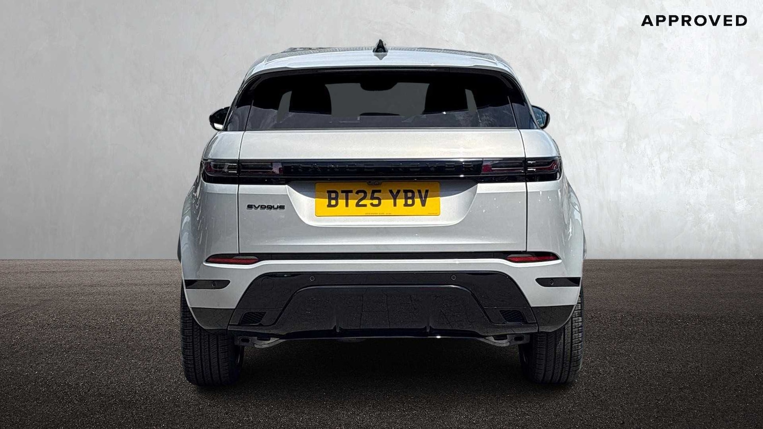 Used Land Rover Range Rover Evoque 2025 for sale - 76460477: Photo 6