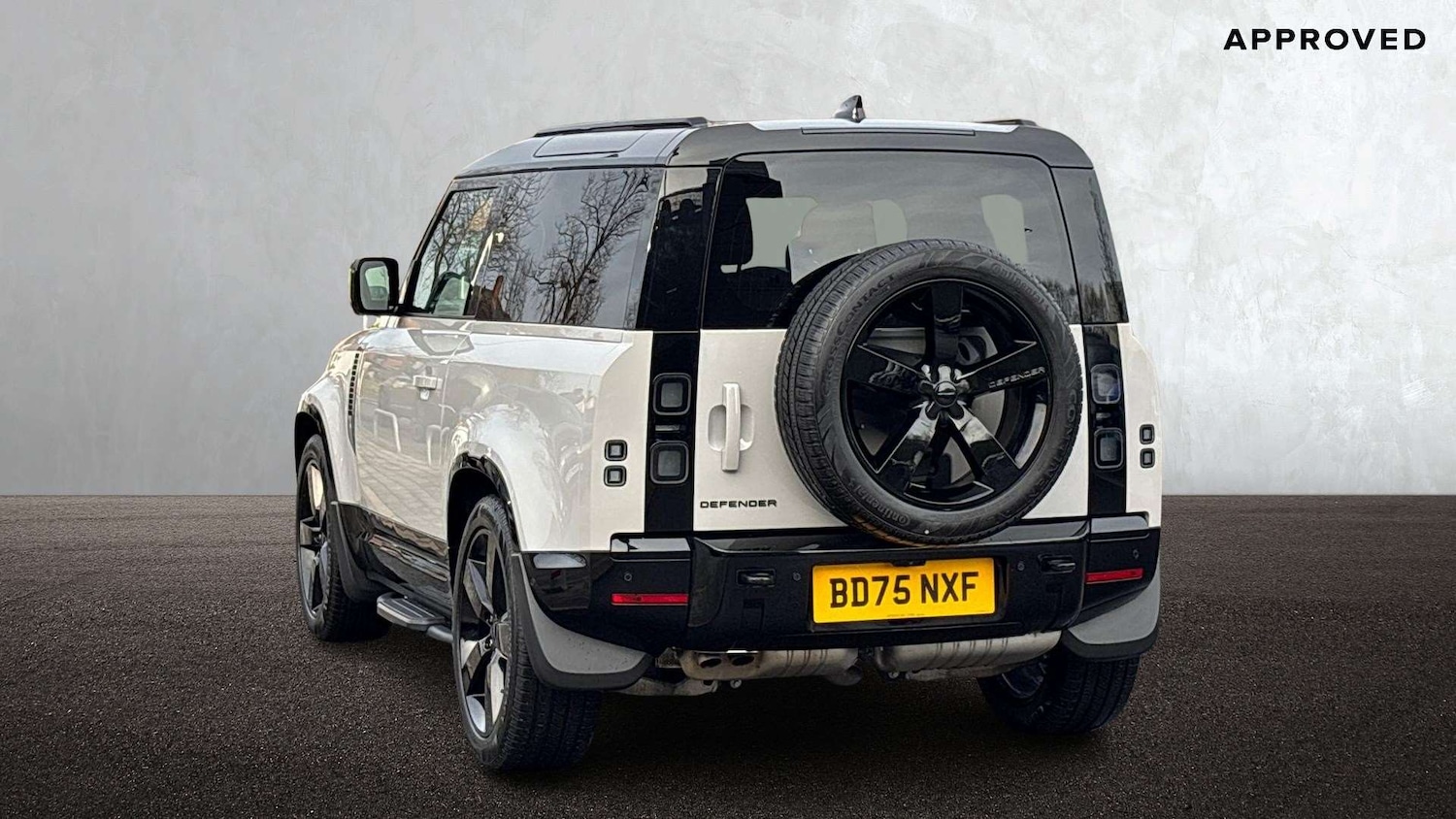 Used Land Rover Defender 2025 for sale - 78161654: Photo 2