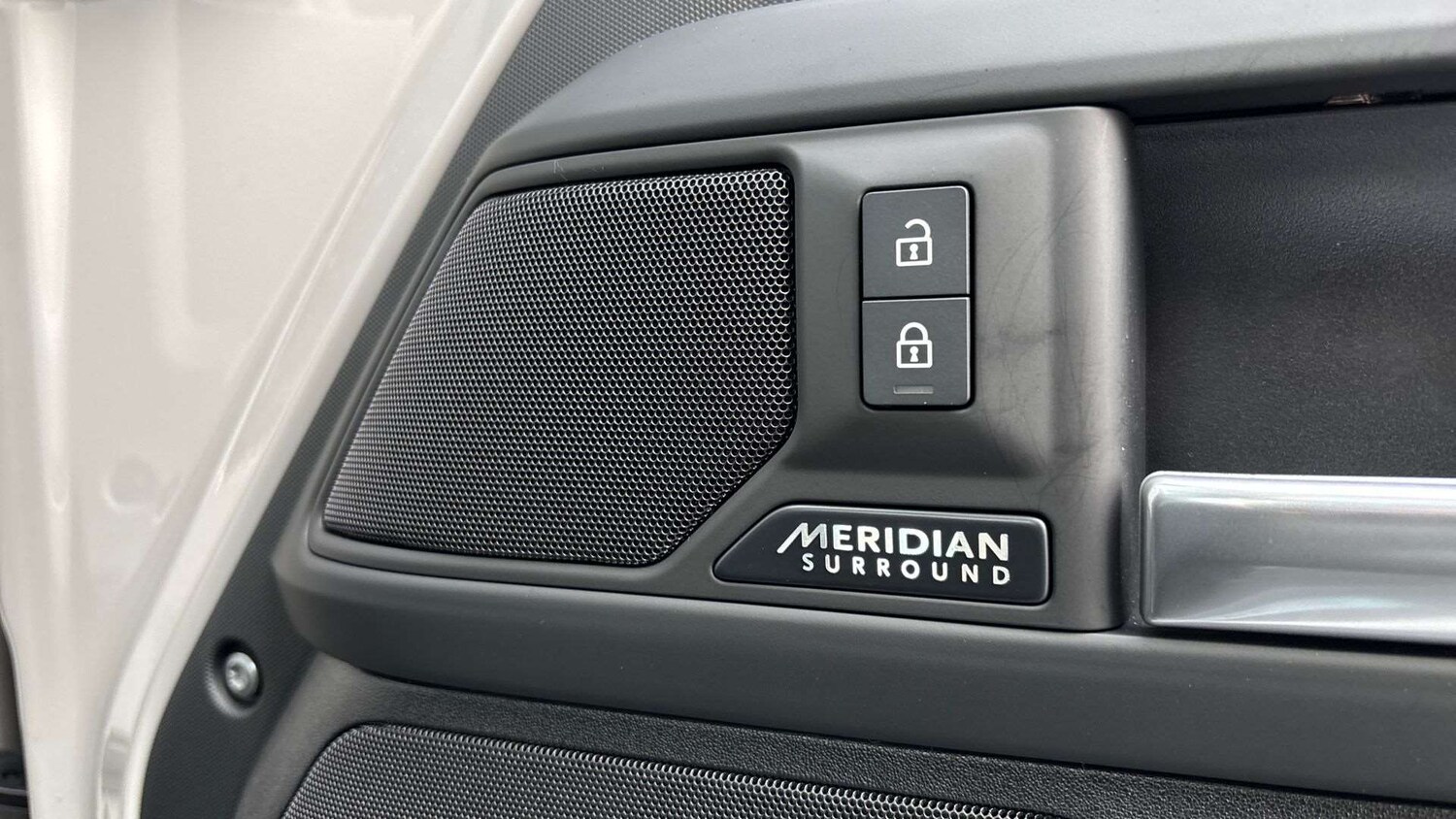 Used Land Rover Defender 2025 for sale - 78161654: Photo 24