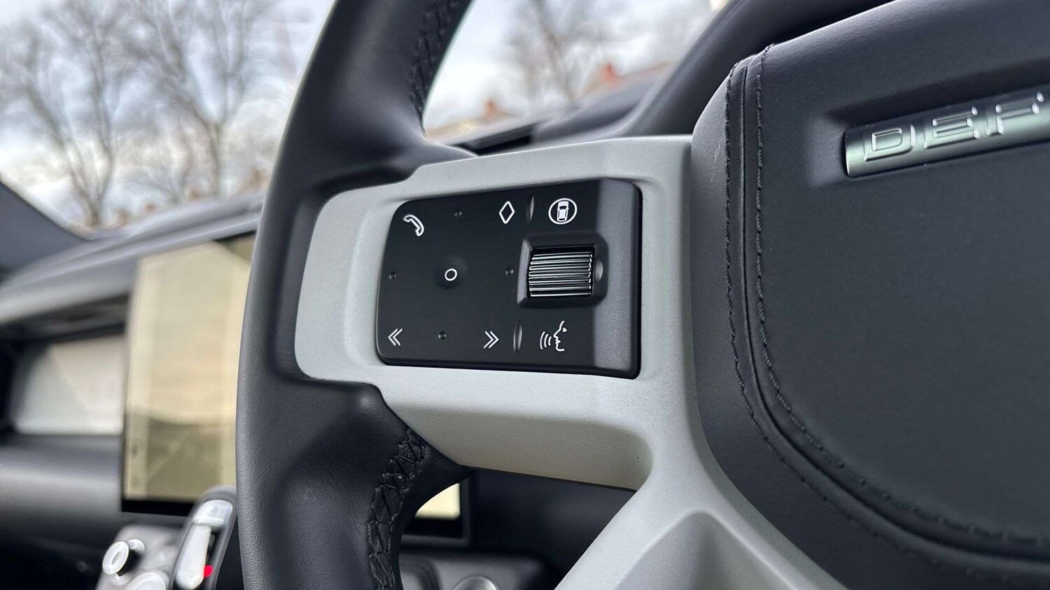 Used Land Rover Defender 2025 for sale - 78161654: Photo 34