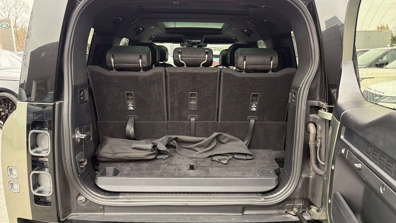 Used Land Rover Defender 2024 for sale - 77577389: Photo 10