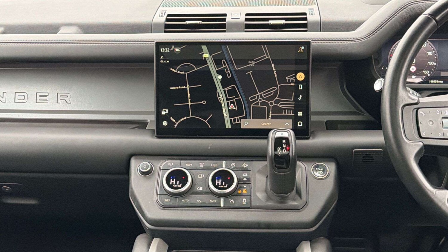 Used Land Rover Defender 2024 for sale - 77577389: Photo 14