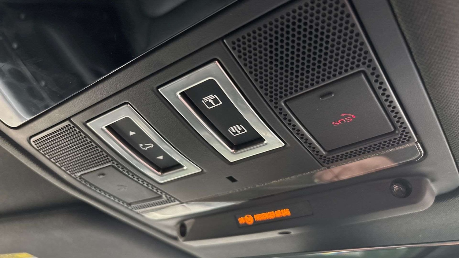 Used Land Rover Defender 2024 for sale - 76460237: Photo 23