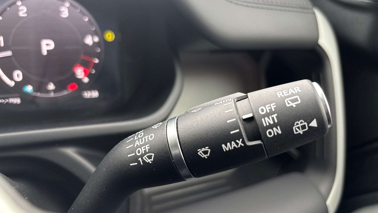 Used Land Rover Defender 2024 for sale - 76460237: Photo 33