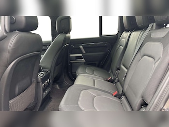 Used Land Rover Defender 2024 for sale - 76460237: Photo