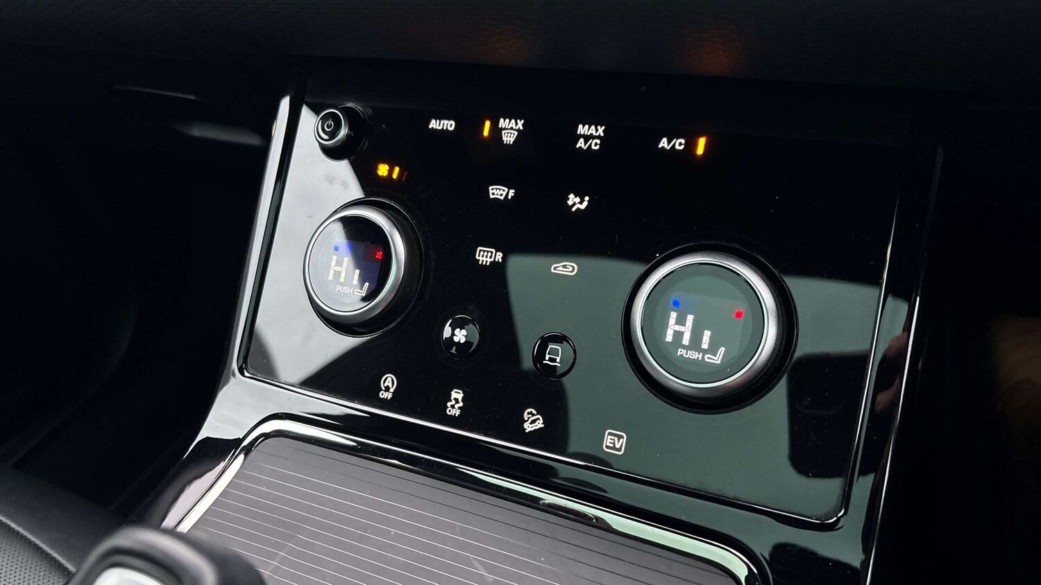 Used Land Rover Range Rover Evoque 2023 for sale - 76529221: Photo 22