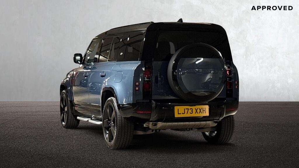 Used Land Rover Defender 2023 for sale - 76460449: Photo 2