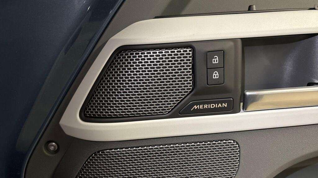 Used Land Rover Defender 2023 for sale - 76460449: Photo 24