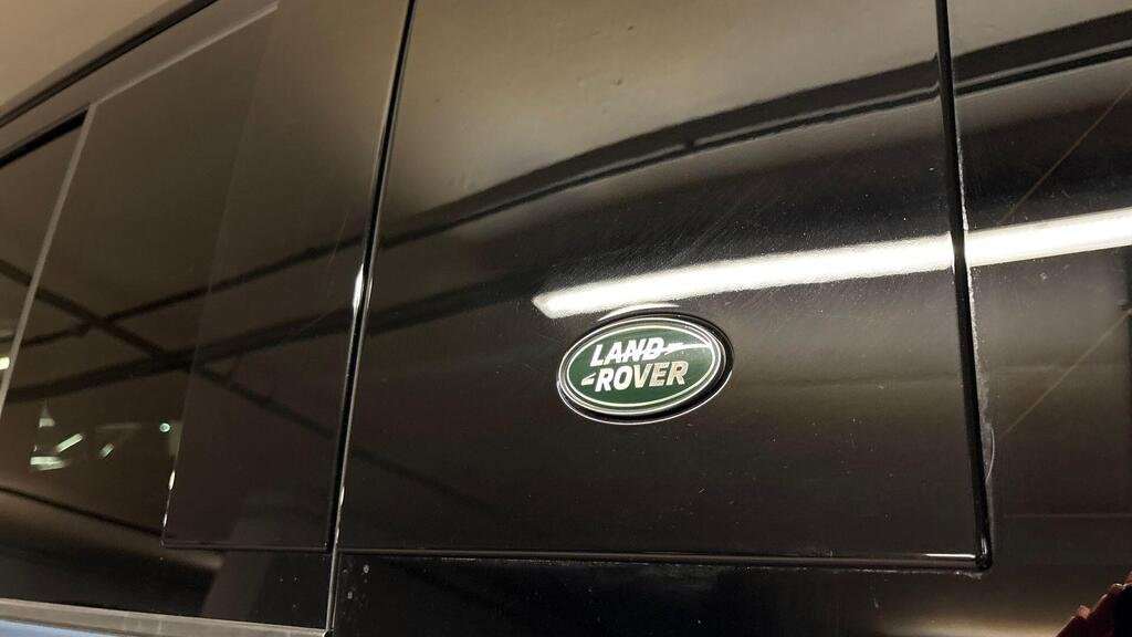 Used Land Rover Defender 2023 for sale - 76460449: Photo 32