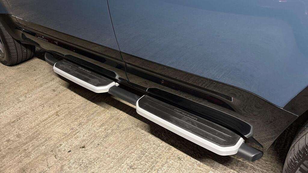 Used Land Rover Defender 2023 for sale - 76460449: Photo 33