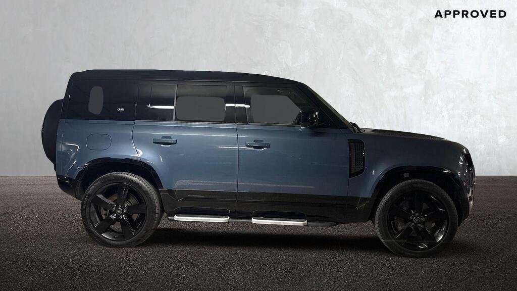 Used Land Rover Defender 2023 for sale - 76460449: Photo 5