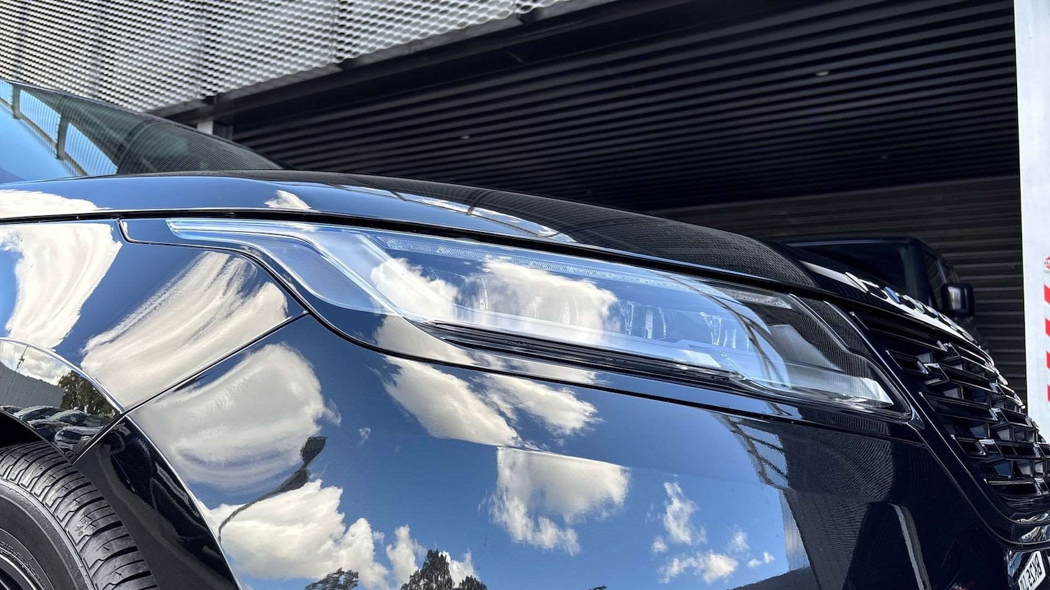 Used Land Rover Range Rover Velar 2025 for sale - 76460291: Photo 17