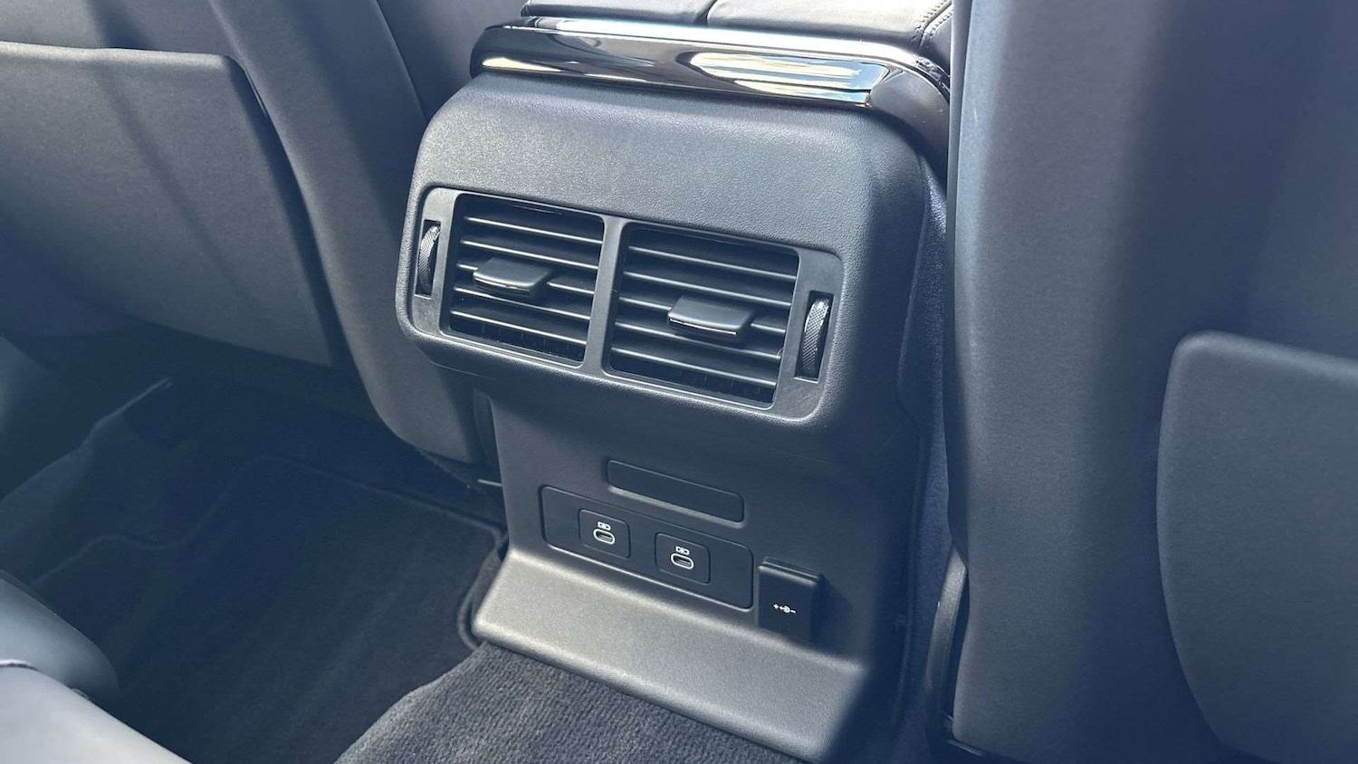 Used Land Rover Range Rover Velar 2025 for sale - 76460291: Photo 18