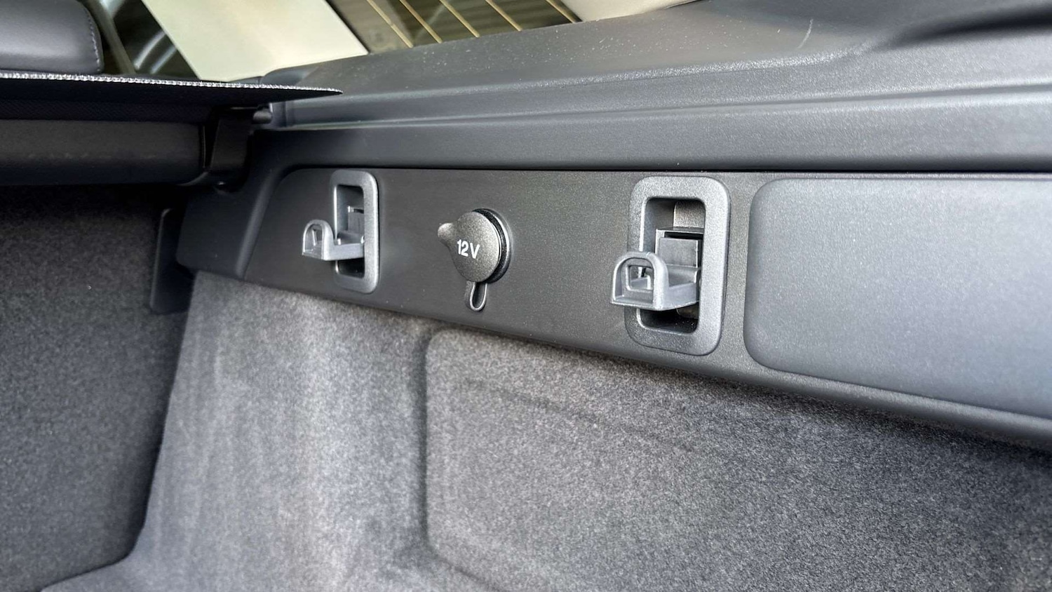 Used Land Rover Range Rover Velar 2025 for sale - 76460291: Photo 27