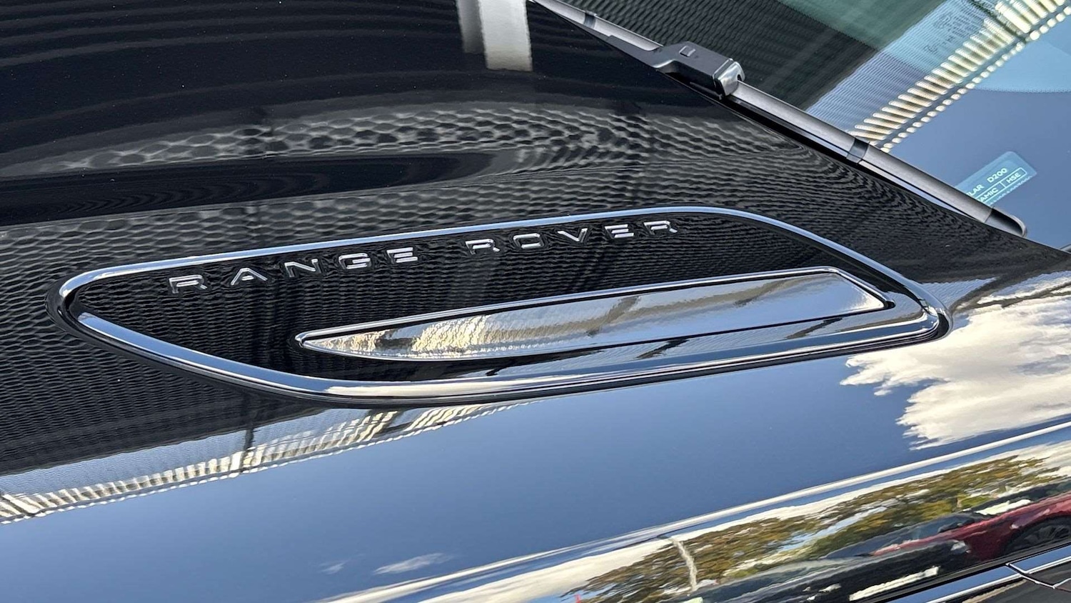 Used Land Rover Range Rover Velar 2025 for sale - 76460291: Photo 28