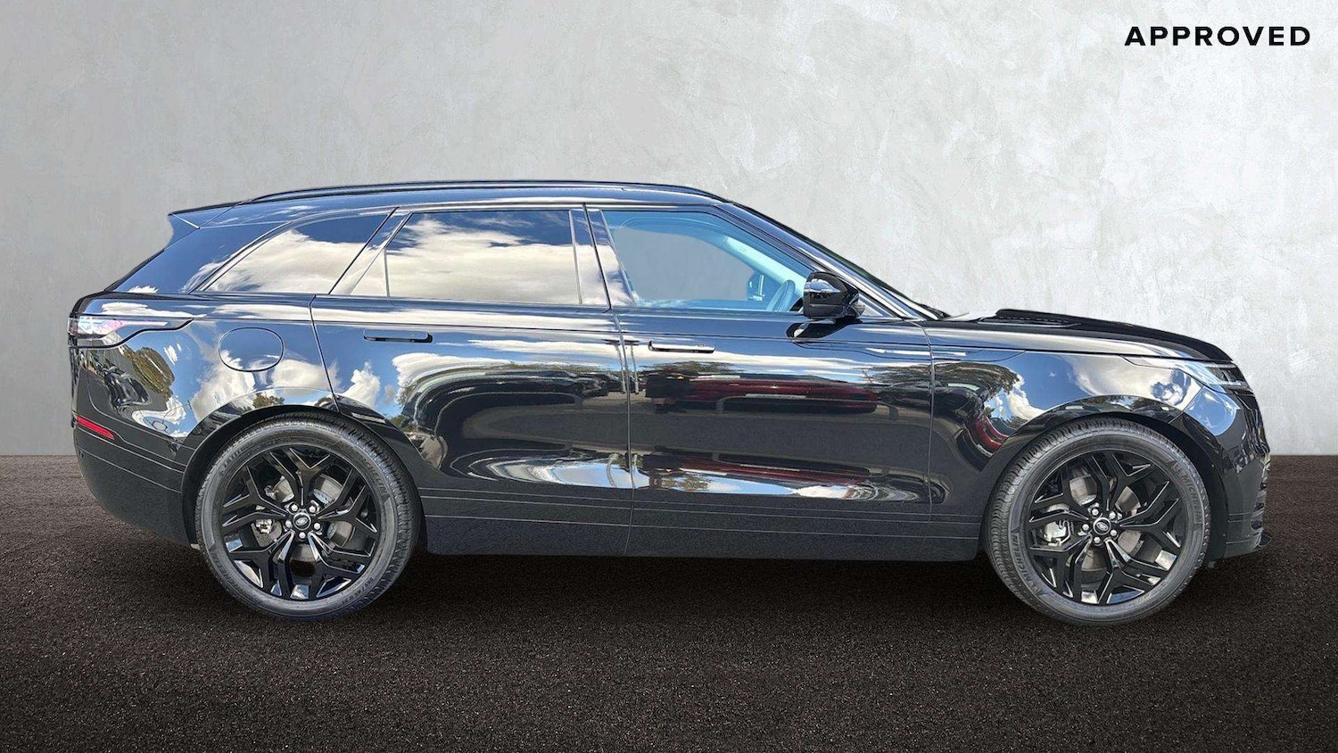 Used Land Rover Range Rover Velar 2025 for sale - 76460291: Photo 5