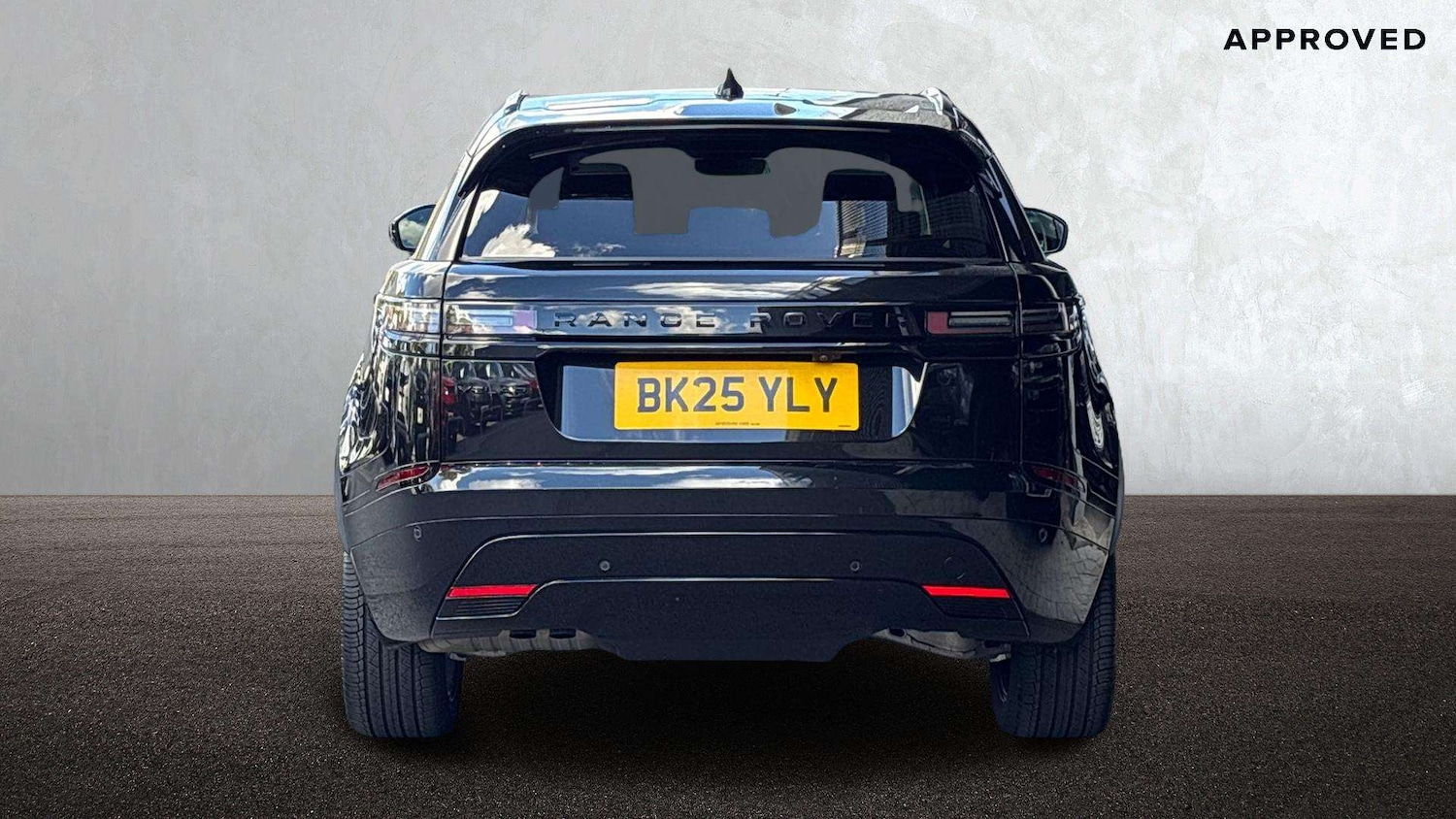 Used Land Rover Range Rover Velar 2025 for sale - 76460291: Photo 6