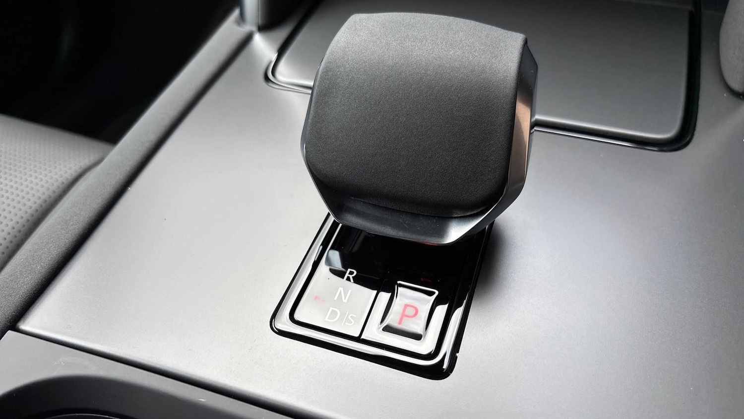 Used Land Rover Discovery Sport 2025 for sale - 76460325: Photo 13