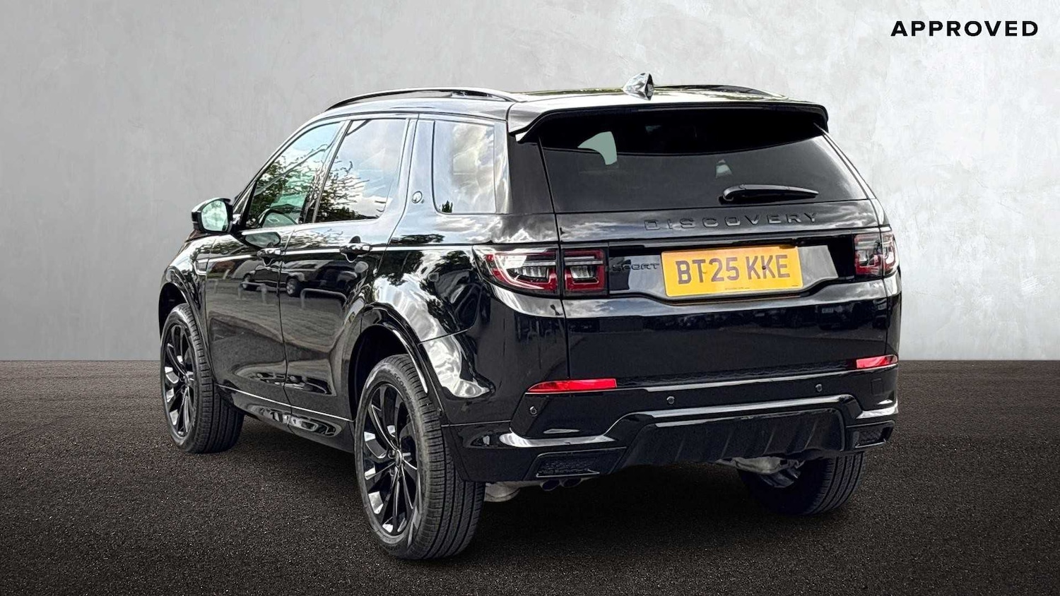 Used Land Rover Discovery Sport 2025 for sale - 76460325: Photo 2