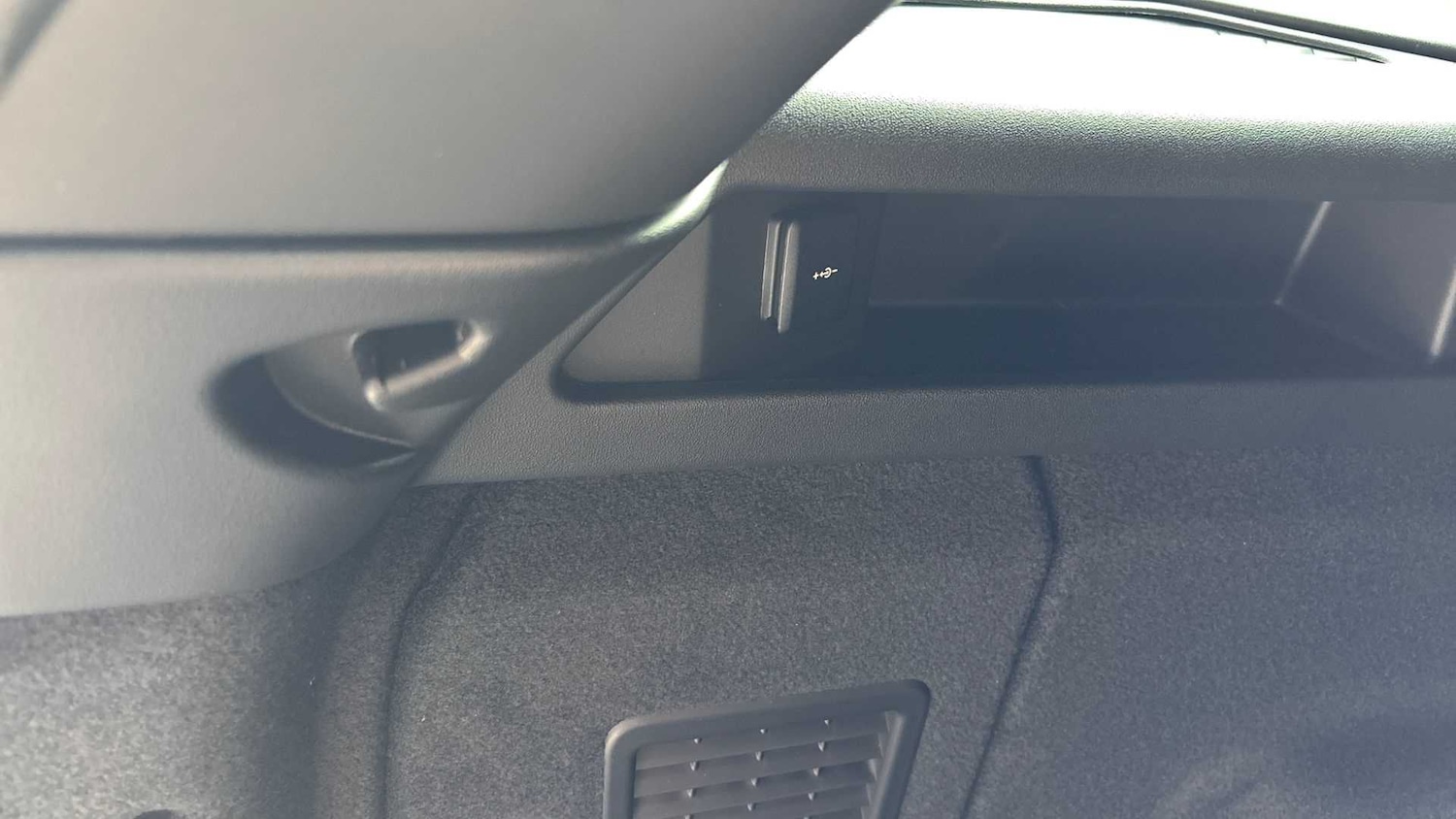 Used Land Rover Discovery Sport 2025 for sale - 76460325: Photo 27