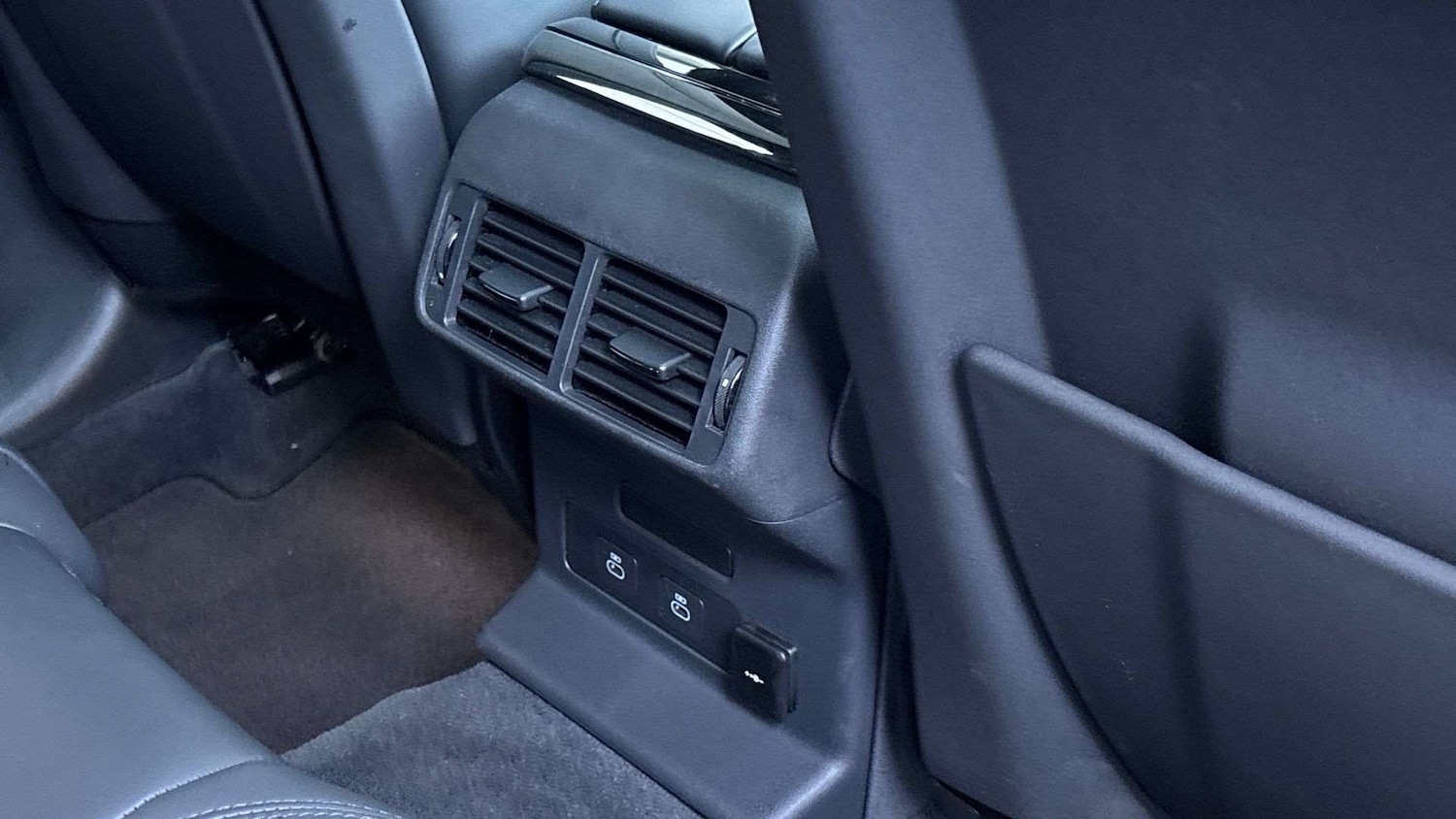 Used Land Rover Range Rover Velar 2024 for sale - 77553064: Photo 18