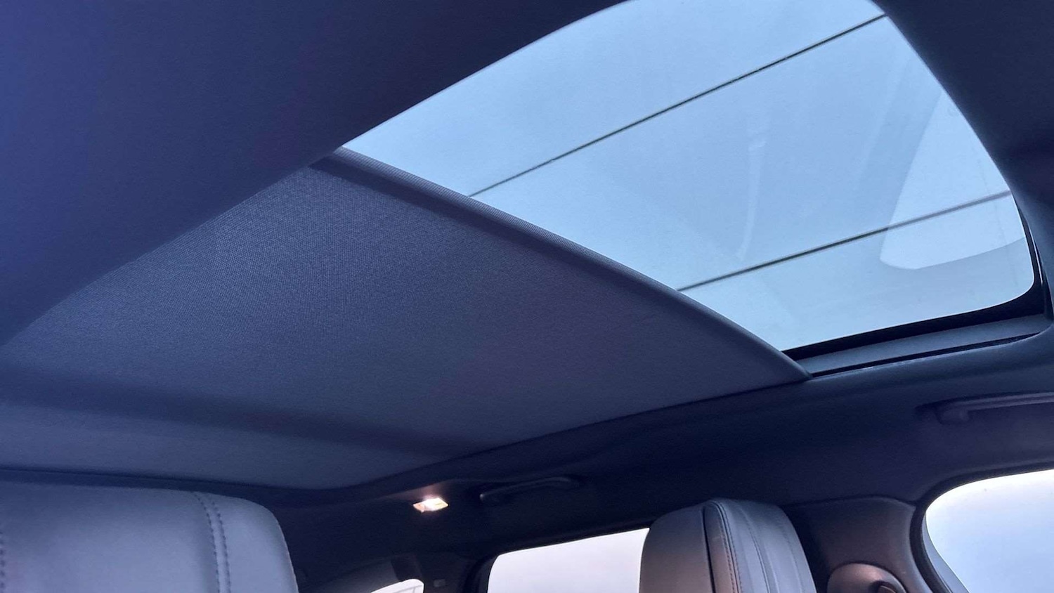 Used Land Rover Range Rover Velar 2024 for sale - 77553064: Photo 21