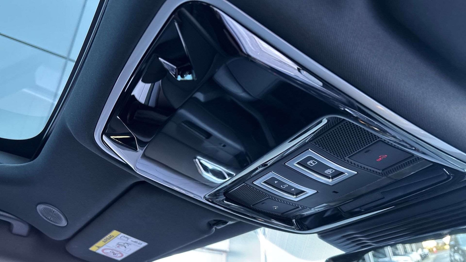 Used Land Rover Range Rover Velar 2024 for sale - 77553064: Photo 23