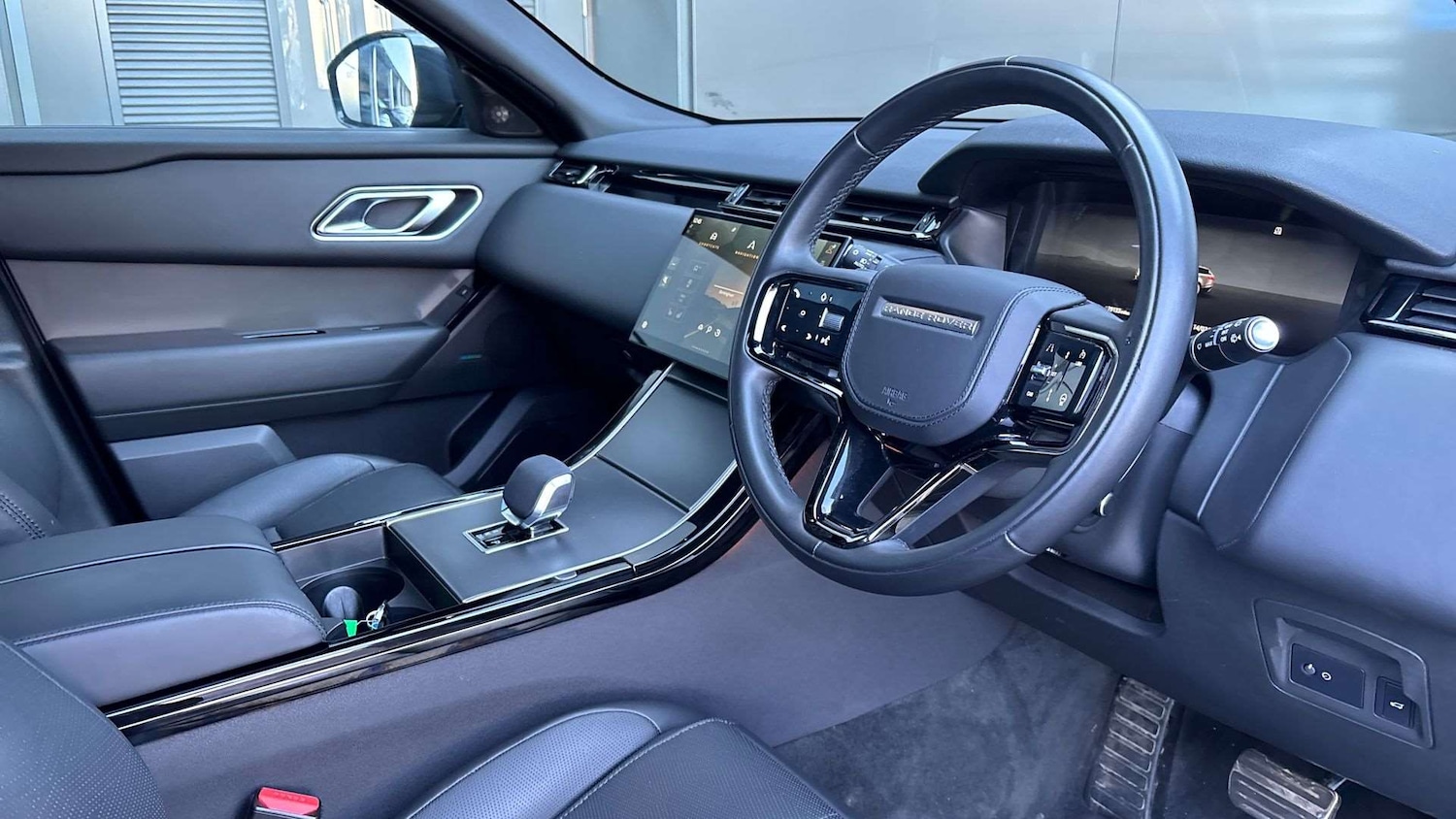 Used Land Rover Range Rover Velar 2024 for sale - 77553064: Photo 30