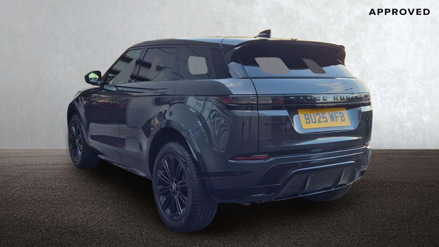 Used Land Rover Range Rover Evoque 2025 for sale - 76610516: Photo 2