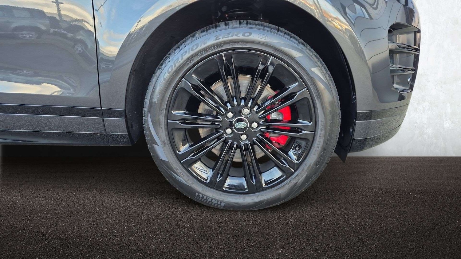 Used Land Rover Range Rover Evoque 2025 for sale - 76610516: Photo 8