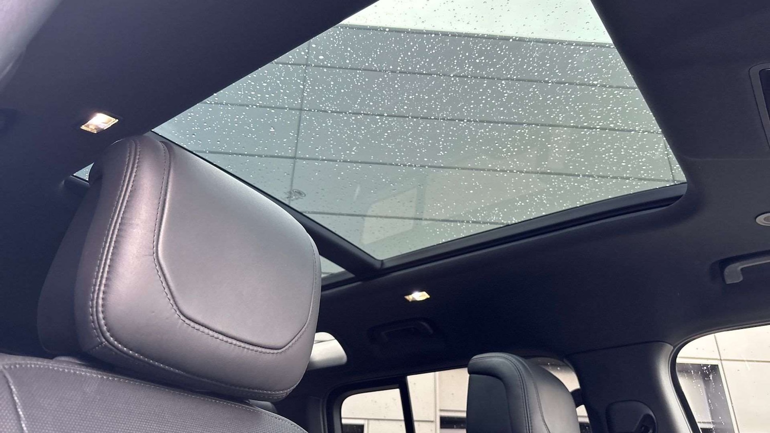 Used Land Rover Defender 2023 for sale - 76460507: Photo 21