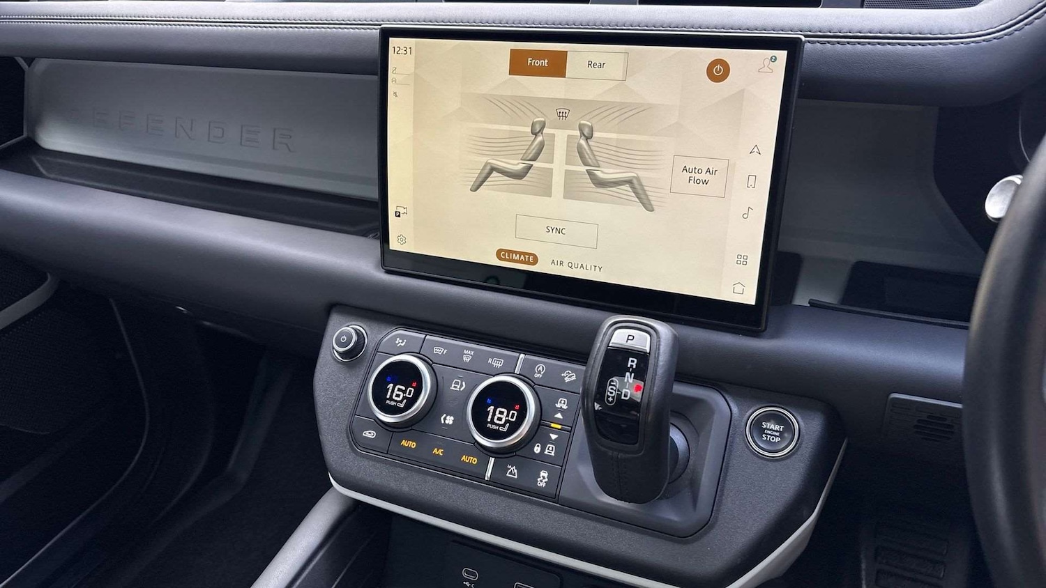 Used Land Rover Defender 2023 for sale - 76460507: Photo 32