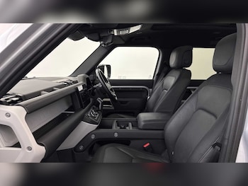 Used Land Rover Defender 2023 for sale - 76460507: Photo