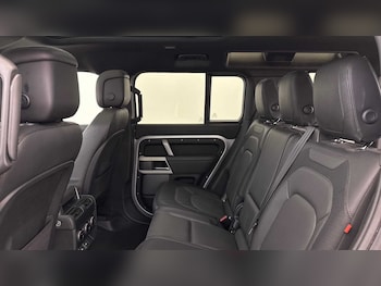 Used Land Rover Defender 2023 for sale - 76460507: Photo